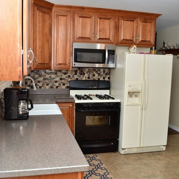 Knox IN, Haas Signature Cabinetry, Maple Pecan Kitchen