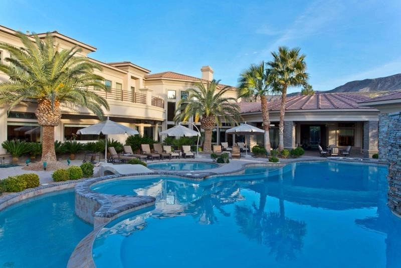Weiss Residence