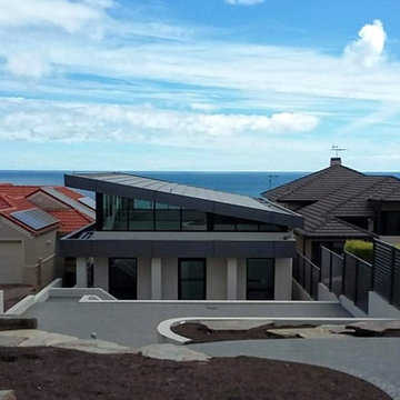 Solar Hydronic BIPV-T House at Marino