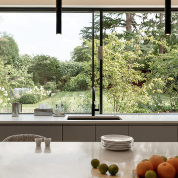 The Exquisite Heath Haven Houseg