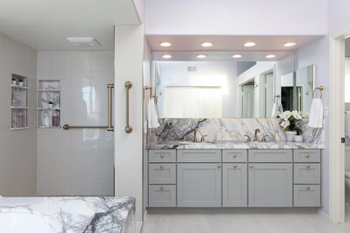 Bathroom photo in Other