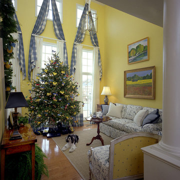 French country Living Room in Vermillion