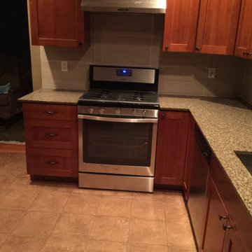 Honey Shaker Maple Cabinets, Quartz Remodel