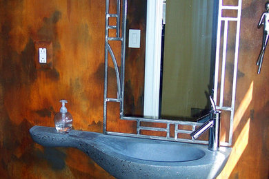 Example of a small eclectic bathroom design in Detroit