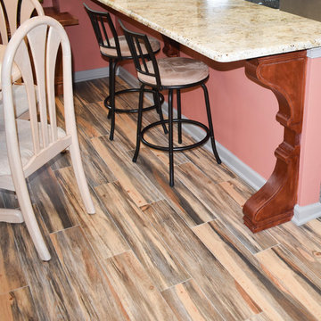 Langhorne Traditional Raised Maple