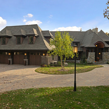 Lake Country House