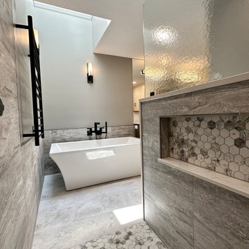 Master Bath 2023