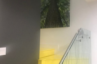 Staircase - mid-sized staircase idea in Miami