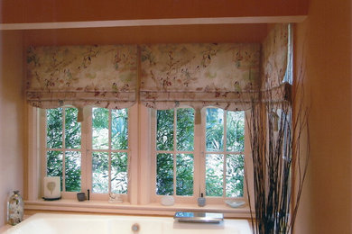 Bathroom - traditional bathroom idea in Boise