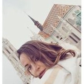 Tamara Lala's photo