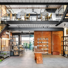 A House Designed by its Architect-Owner for His Ceramicist Wife