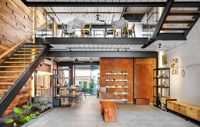 Houzz Tour: A House Designed by its Architect-Owner For His Artist Wife