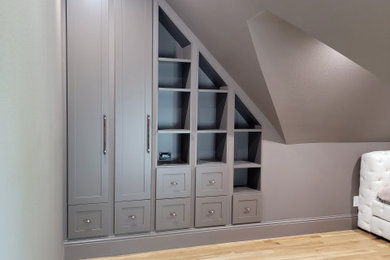 Home design - contemporary home design idea in Dallas