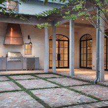 Outdoor kitchen