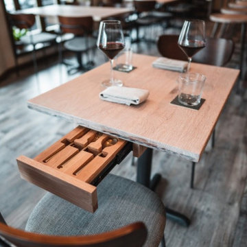 River Twice (Restaurant)