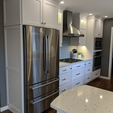 Shaker Full Overlay White & Gray