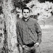 Joshua Lee's photo