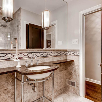 Drama and Distinction in a Master Bath