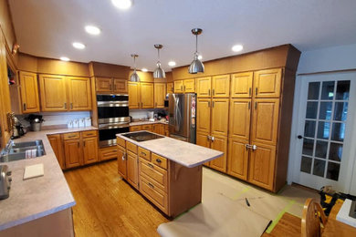 Example of a kitchen design in Edmonton