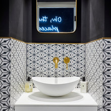 Cloakroom (downstairs loo)