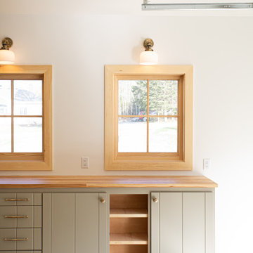 Vantage Build Wood Shop
