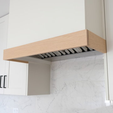 Modern Kitchen in West Vancouver