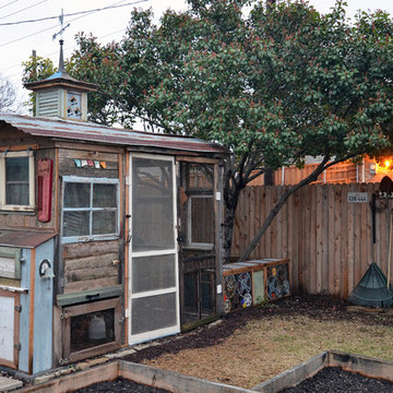 Dallas, TX: Greenman / Curvan Chicken Coop