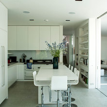breakfast bar
