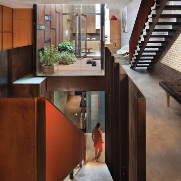 Inverted Warehouse/Townhouse