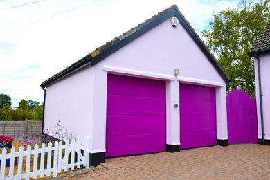 Contemporary garage in Hertfordshire.