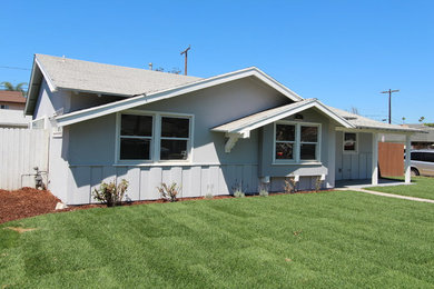 Example of an exterior home design in Orange County