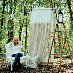 Bella Donna Curtain - Products