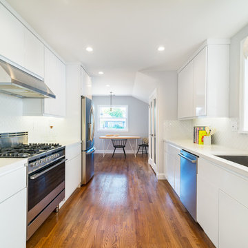 Contemporary Showpiece