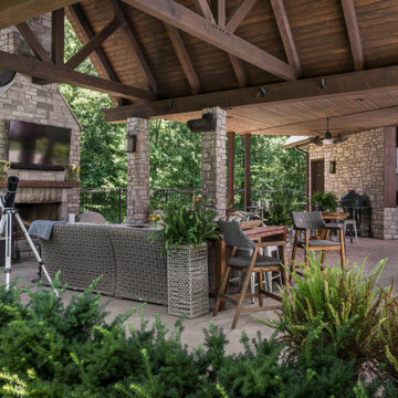 Dickson, Tennessee Pool House + Outdoor Kitchen