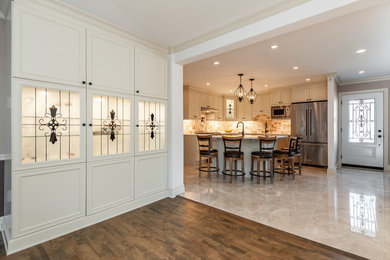 Tuscan entryway photo in Ottawa