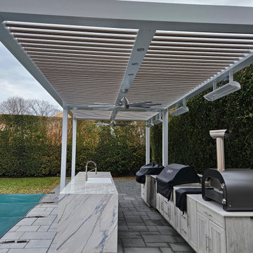Open Aire Alfresco Competes Against The Elements Of Weather