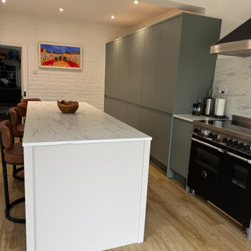 Handleless Kitchen Worcestershire