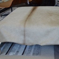 Custom ottoman - Products