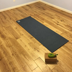 Natural Oak Solid Wood - Hardwood Flooring