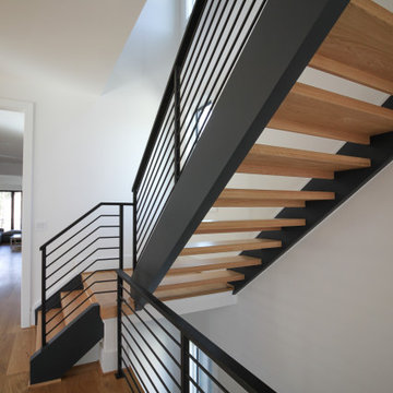 85_Sleek Three-Quarter Turn Multilevel-Staircase, McLean VA 22101