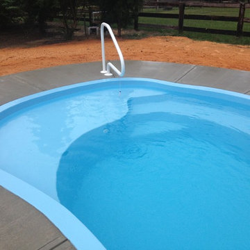 Vista Isle Fiberglass Pool by Parrot Bay Pools & Spas