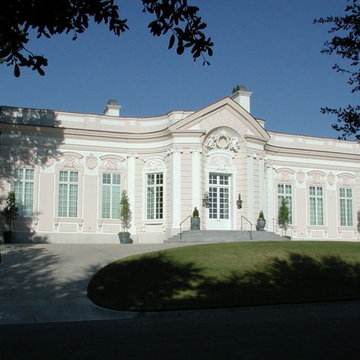 Neoclassical