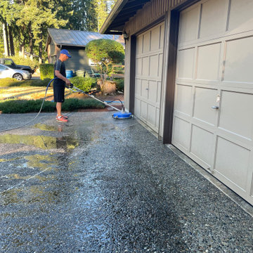 Covington Drive Way Clean - SE 292nd