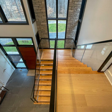 Project #98 | Modern Mono-beam Staircase with Glass Railing