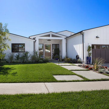 Houzz TV: A 1960s Teardown Turns Bright and Airy Modern Farmhouse