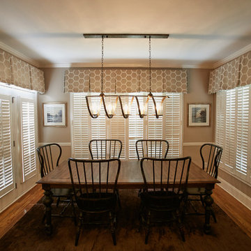 Kitchen Breakfast Area - Burnt Hickory Registry