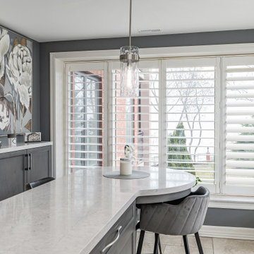 Lakeshore condo