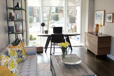 Family room - contemporary family room idea in Toronto