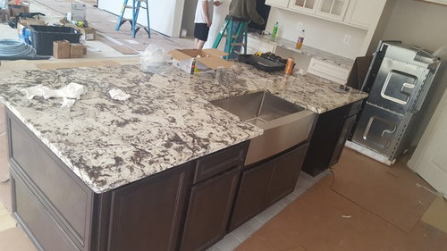 Incorrect A Farmhouse Sink Install, Farmhouse Sink With Granite Counters