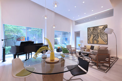 Example of a trendy living room design in New York